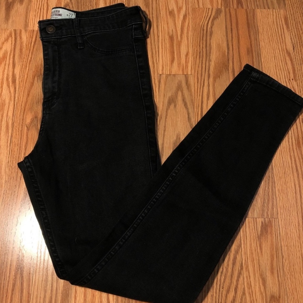 Hollister High Rise/ High Waisted Black Jeggings